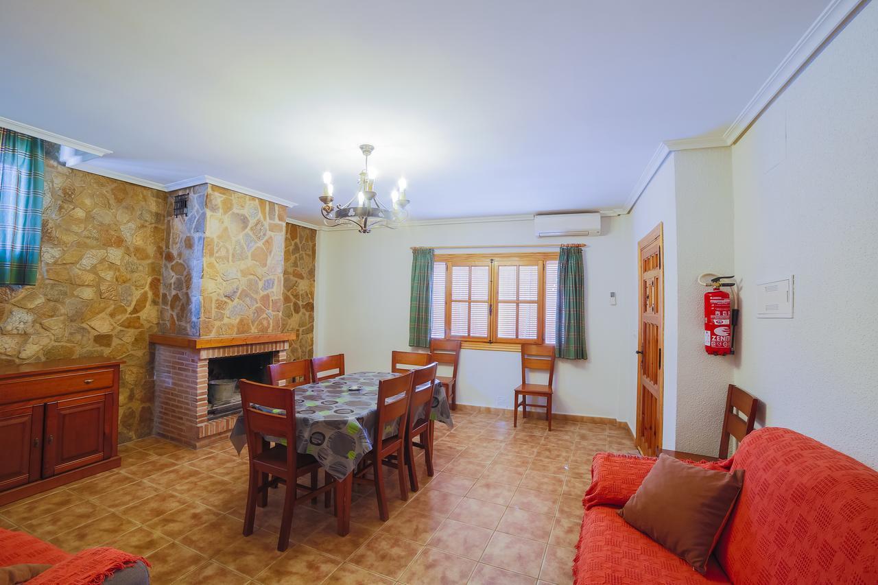 Apartamentos Ribera Del Jucar 阿尔卡拉德尔胡卡尔 外观 照片